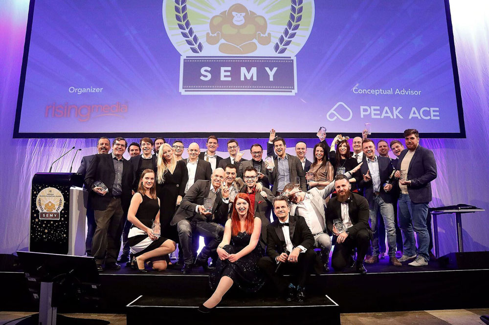Gruppenfoto bei der Preisverleihung des SEMY Awards 2018